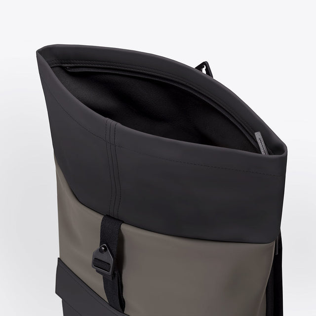 Jasper Medium Backpack