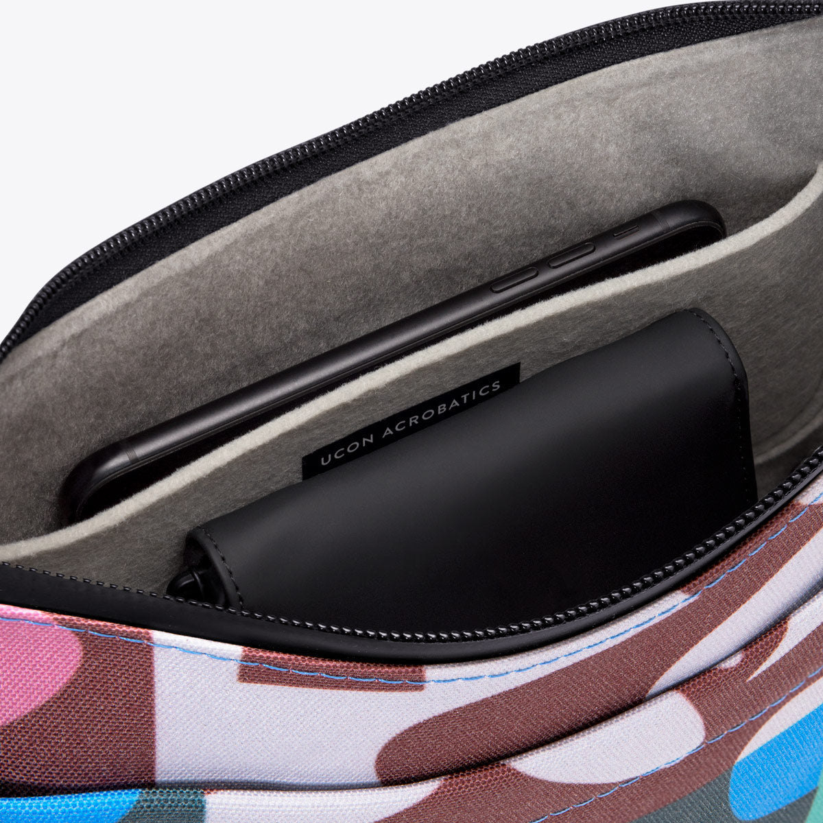 Alva Half-Moon Bag - Studio Feixen Artwork