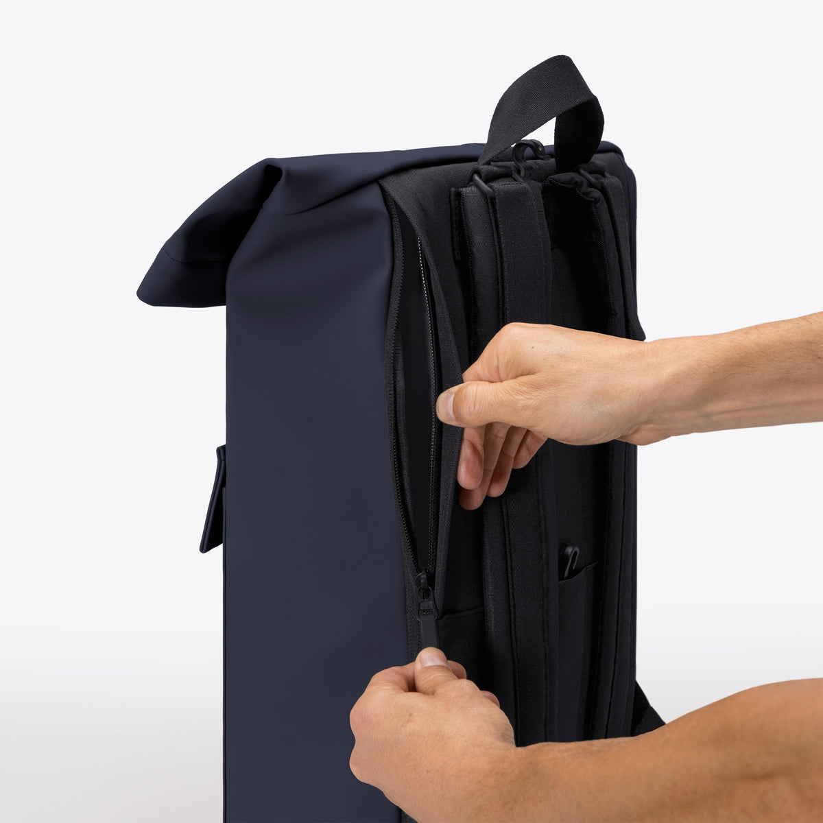 Jannik Roll-Top Pannier Backpack - Dark Navy / Medium