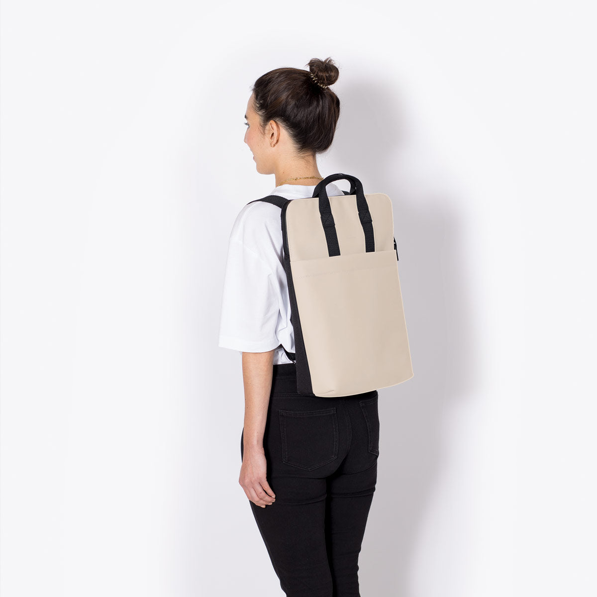 Masao Convertible Backpack - Sand / Medium