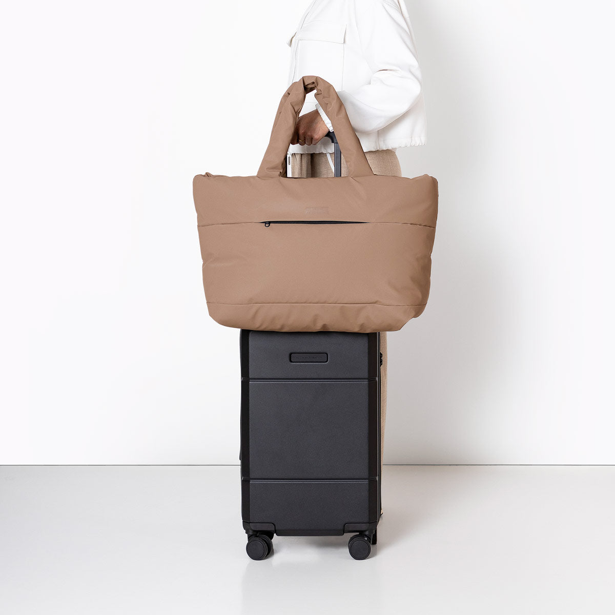 バージョンオブユー/バック Ucon Acrobatics • Olivia Large Bag • Moss Series (Earth)