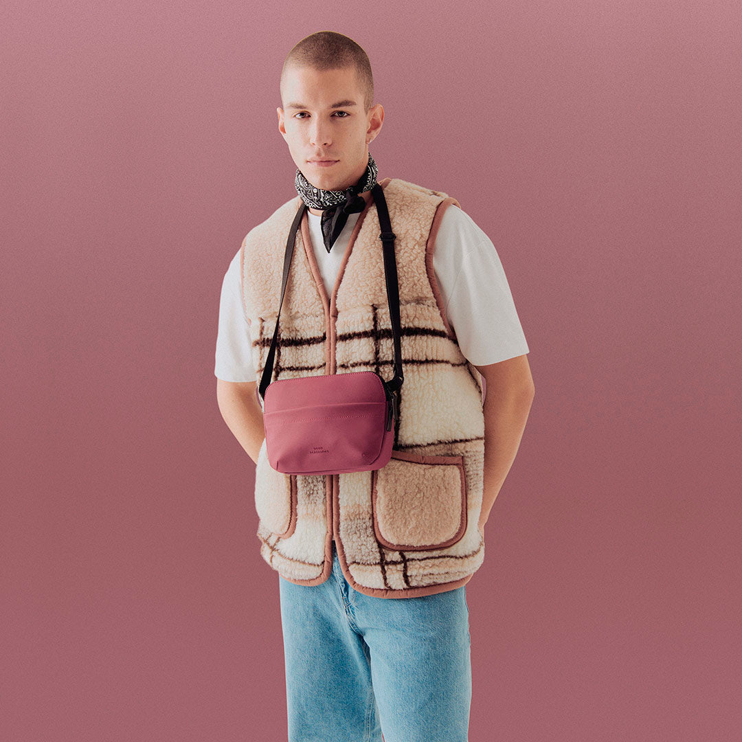 Melvin Crossbody Bag - Burgundy / Medium