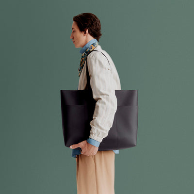 Fits a 16-inch MacBook Pro