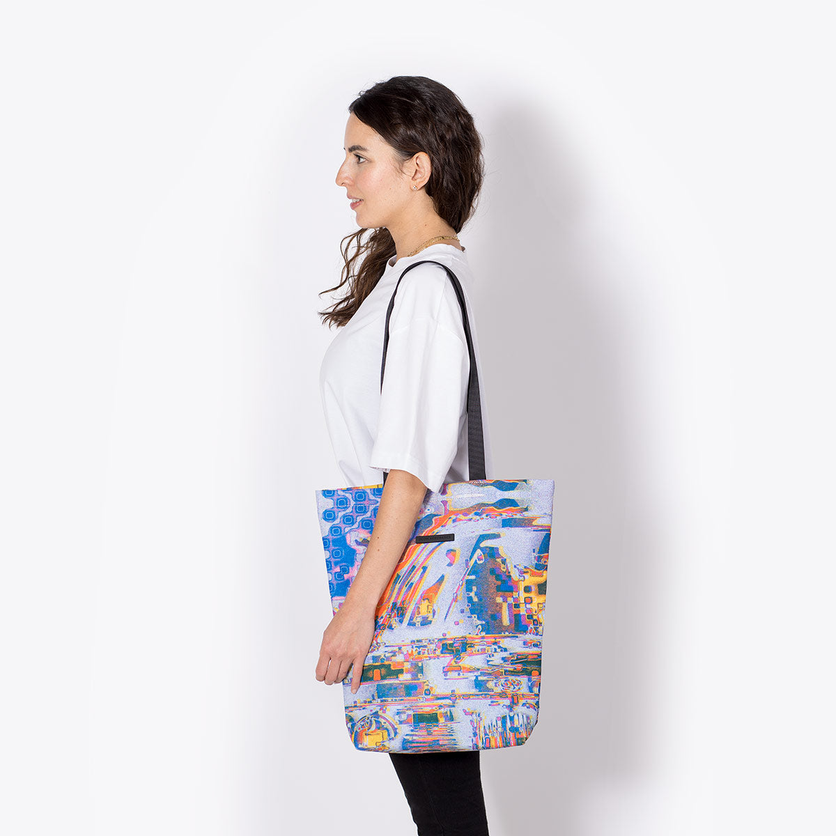 Ezra Bag - Motif 2.0 - Jonathan Castro Alejos