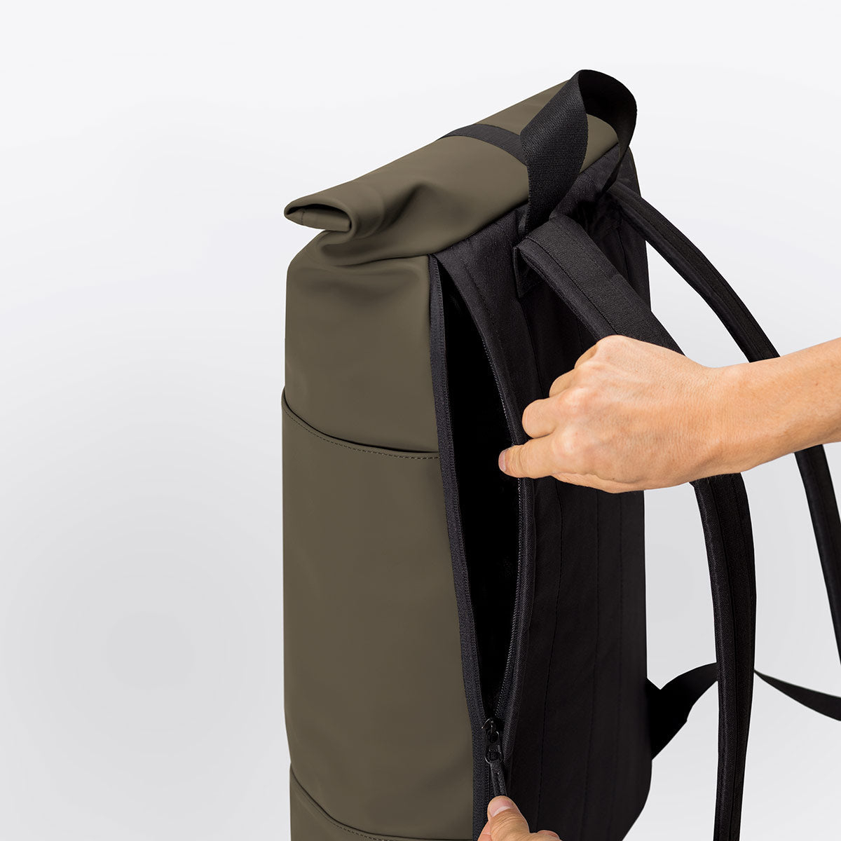 Hajo Roll-Top Backpack - Olive / Medium